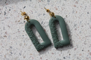 Silver Dollar Gum Arch Dangles